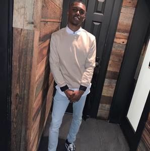 Meet your Posher, Warren